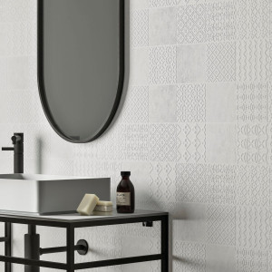 Glaciar Syrma White Mate 30x90